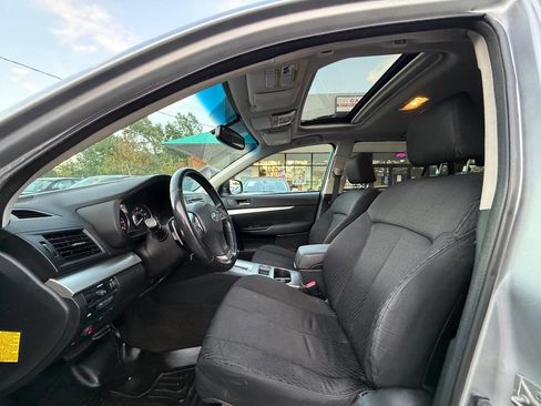 Used 2012 Subaru Outback 2.5i Premium image 10