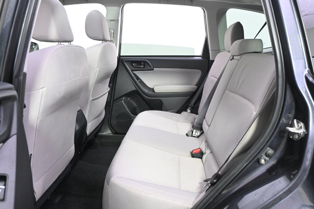 Used 2018 Subaru Forester 2.5i Premium AWD/4WD image 21