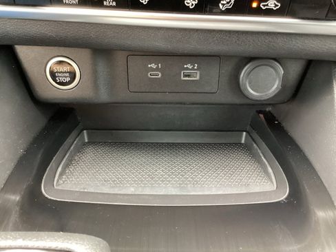 Used 2023 Nissan Rogue SV FWD image 23