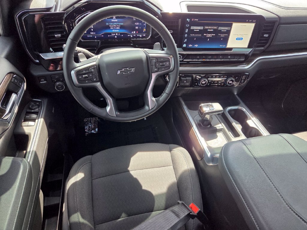 Used 2025 Chevrolet Silverado 1500 RST w/ Convenience Package II AWD/4WD image 9