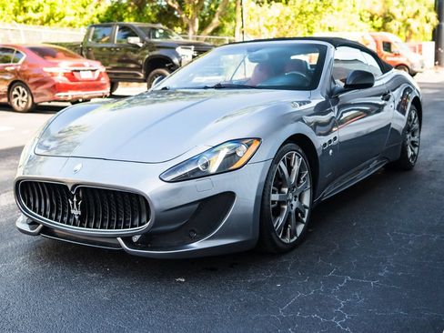 Used 2015 Maserati GranTurismo MC RWD image 2