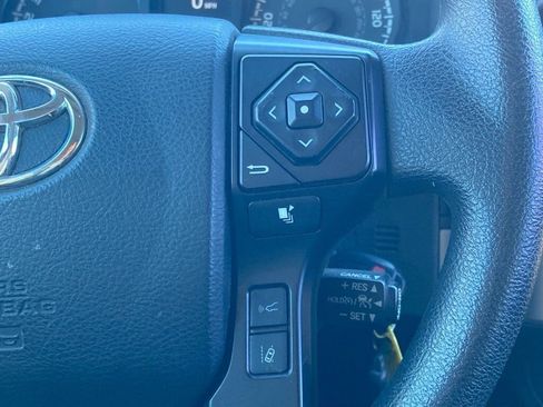 Used 2022 Toyota Tacoma SR w/ SR Convenience Package image 14