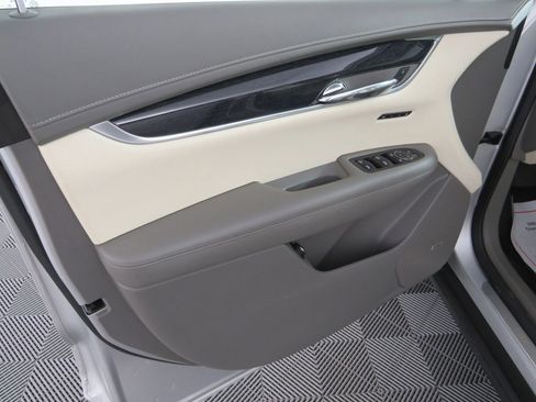 Used 2020 Cadillac XT6 Premium Luxury image 49