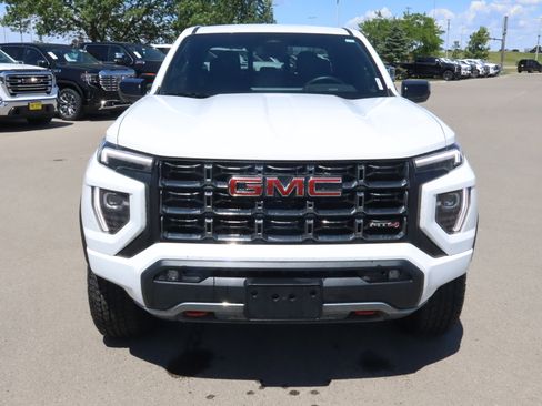 Used 2024 GMC Canyon AT4 w/ Canyon Safety Plus Package AWD/4WD image 2