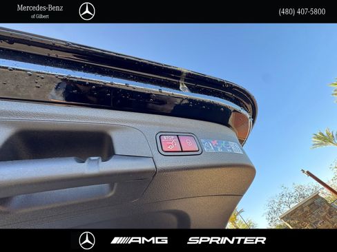New 2026 Mercedes-Benz GLE 450 4MATIC image 9