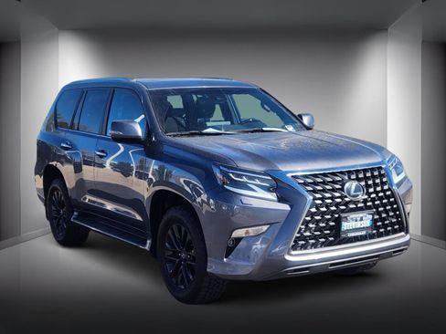 Used 2022 Lexus GX 460 Premium w/ Premium Package image 4