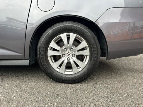 Used 2016 Honda Odyssey EX-L image 23