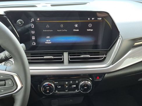 New 2026 Chevrolet Trax ACTIV w/ Driver Confidence Package FWD image 17