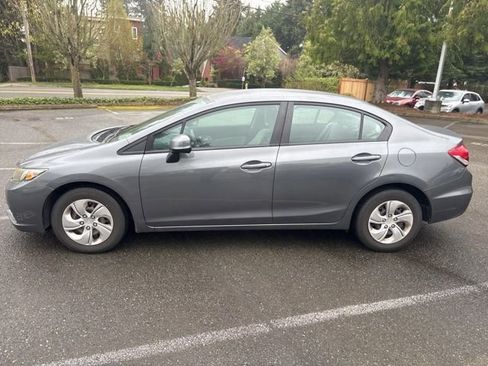 Used 2013 Honda Civic LX image 2