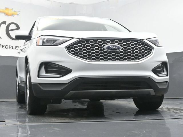 Used 2024 Ford Edge SEL AWD/4WD image 3