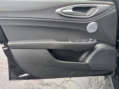 New 2025 Alfa Romeo Giulia Intensa w/ Driving Assist Package image 12