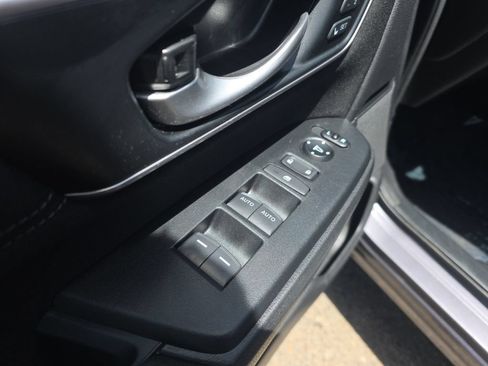 Used 2021 Honda CR-V EX image 10