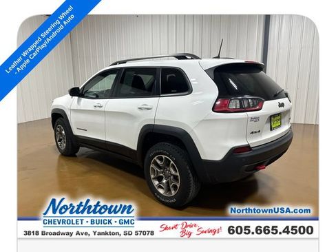 Used 2020 Jeep Cherokee Trailhawk w/ Cold Weather Group AWD/4WD image 3