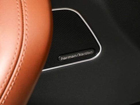 Used 2022 Maserati Levante Modena image 10