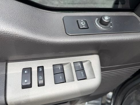 Used 2015 Ford F250 Lariat w/ Chrome Package AWD/4WD image 15