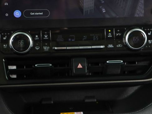 Used 2023 Toyota Highlander Limited AWD/4WD image 20