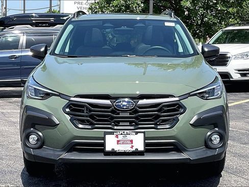 Used 2024 Subaru Crosstrek 2.5i Limited w/ Crosstrek Mirror Package AWD/4WD image 2
