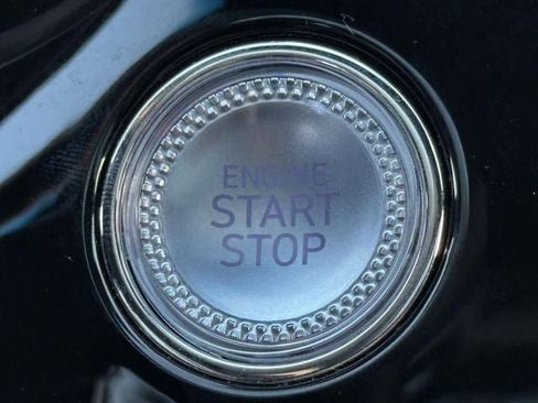 Used 2025 Genesis G70 3.3T Advanced image 29