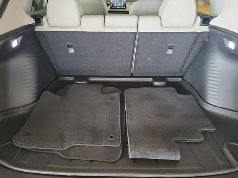 Used 2023 Honda HR-V EX-L image 11