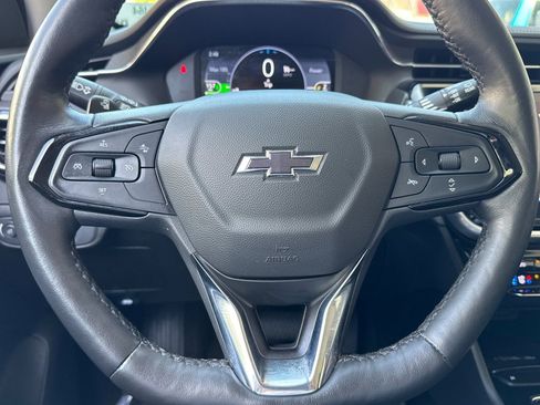 Used 2023 Chevrolet Bolt EUV LT w/ Convenience Package FWD image 33