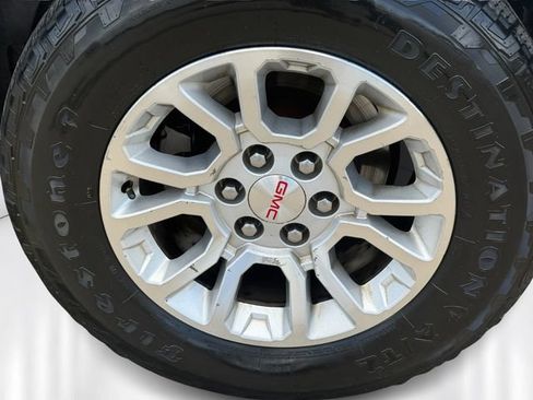Used 2016 GMC Yukon SLE w/ HD Trailering Package AWD/4WD image 10