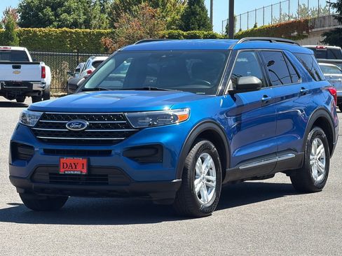 Used 2020 Ford Explorer XLT w/ Class III Trailer Tow Package AWD/4WD image 9