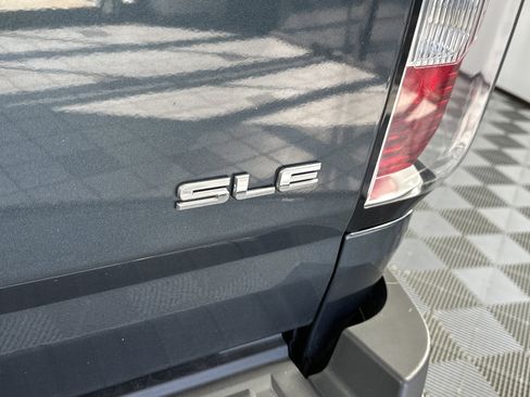 Used 2019 GMC Canyon SLE w/ Driver Alert Package image 16