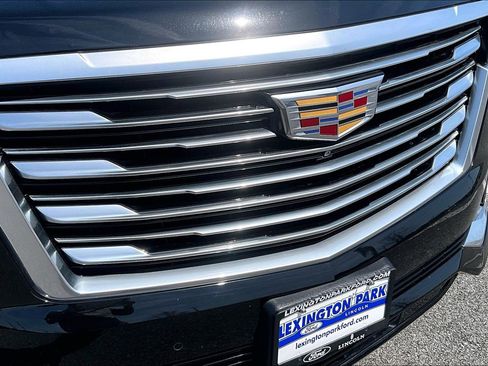 Used 2023 Cadillac Escalade Premium Luxury Platinum image 33