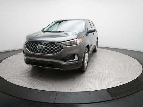 Used 2024 Ford Edge SEL AWD/4WD image 11
