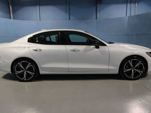 Used 2024 Volvo S60 B5 Plus AWD/4WD image 30