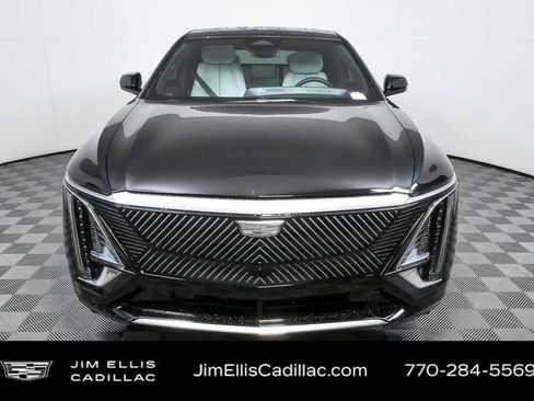 New 2026 Cadillac Lyriq Luxury RWD image 37