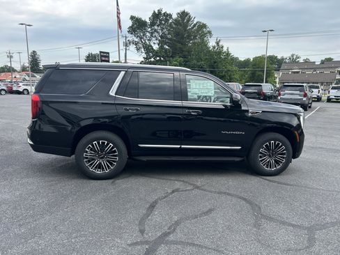 New 2026 GMC Yukon Elevation w/ Elevation Premium Package AWD/4WD image 16