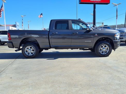 Used 2024 RAM 2500 Laramie w/ Safety Group image 8