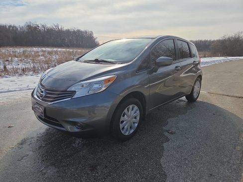 Used 2016 Nissan Versa Note S image 2