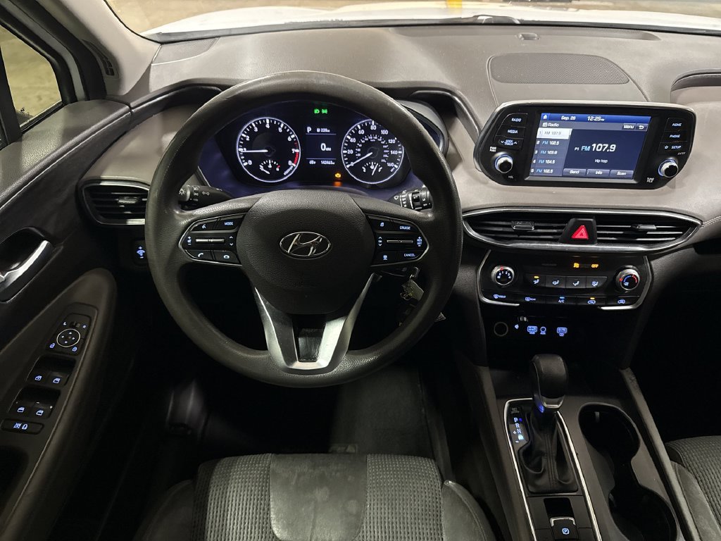 Used 2019 Hyundai Santa Fe SE FWD image 11