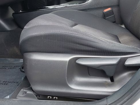 Used 2022 Toyota Prius Prime LE FWD image 26