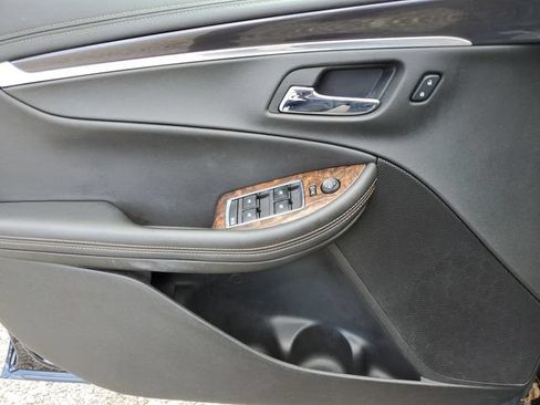 Used 2014 Chevrolet Impala LT FWD image 14