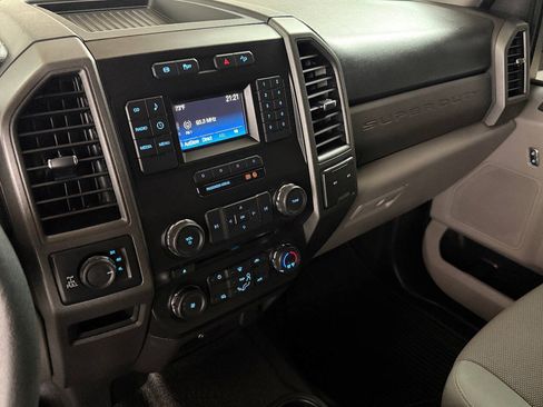 Used 2018 Ford F350 XL w/ Power Equipment Group AWD/4WD image 51
