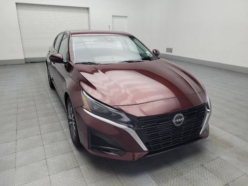 Used 2023 Nissan Altima 2.5 SV image 13