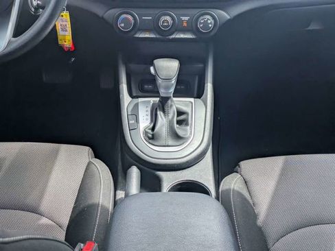 Used 2023 Kia Forte LXS w/ LXS Technology Package FWD image 17