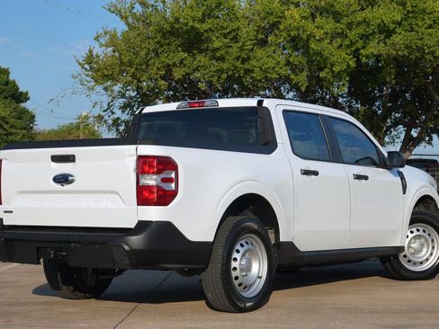 Used 2023 Ford Maverick XL FWD image 3