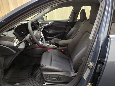 Used 2025 Audi A5 2.0T Prestige w/ 19" Wheel Package image 17