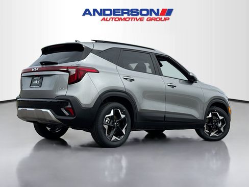 New 2026 Kia Seltos S AWD/4WD image 2