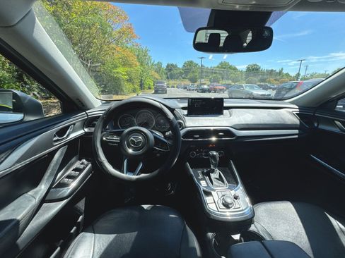 Used 2018 MAZDA CX-9 Touring FWD image 11