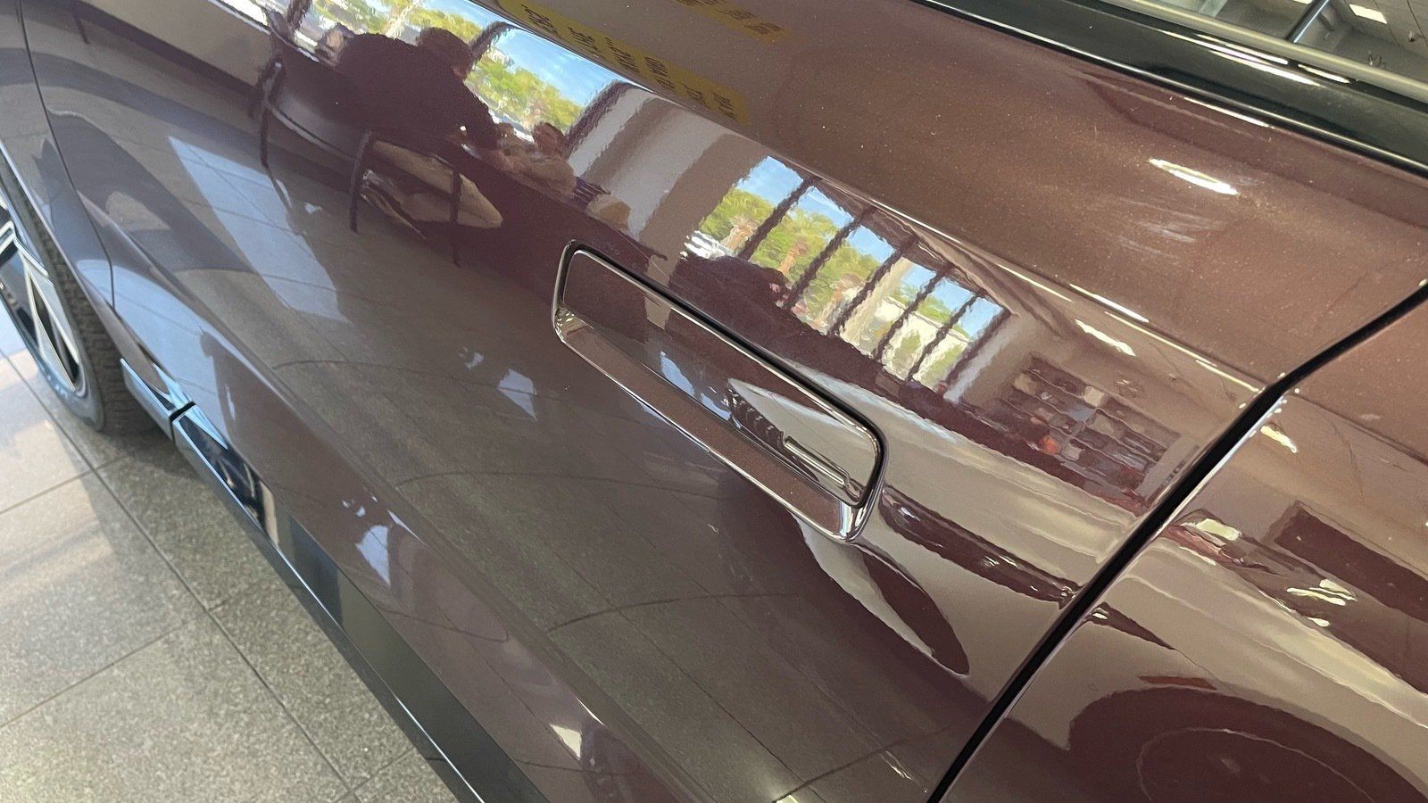 Used 2025 Volvo EX90 Ultra AWD/4WD image 13