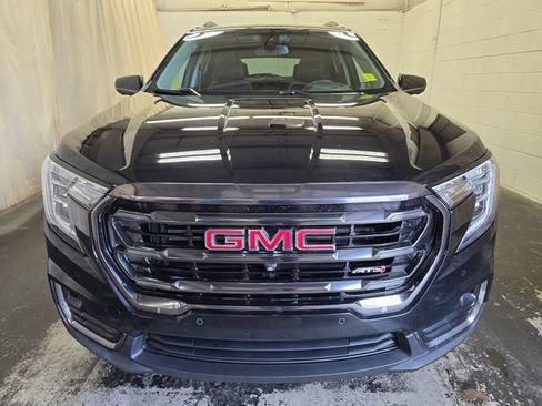 Used 2024 GMC Terrain AT4 w/ Infotainment Package II AWD/4WD image 2