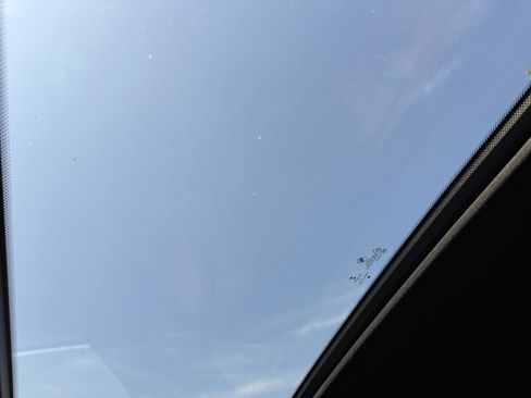 Used 2023 BMW X6 xDrive40i w/ Premium Package image 28