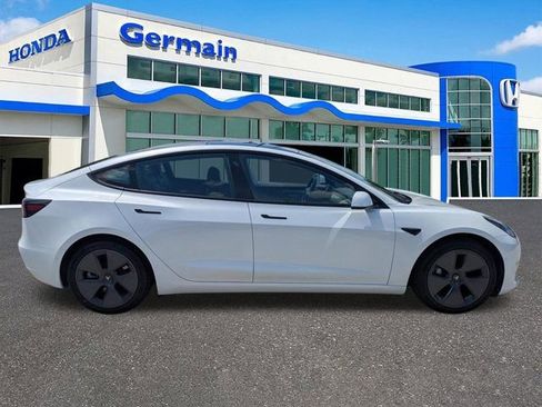 Used 2021 Tesla Model 3 Standard Range Plus RWD image 4