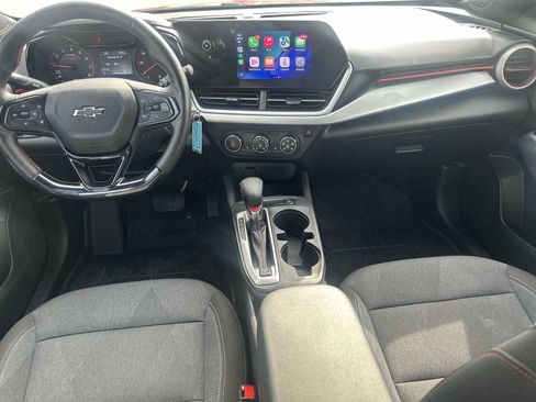 Used 2024 Chevrolet Trax RS w/ Driver Confidence Package FWD image 18