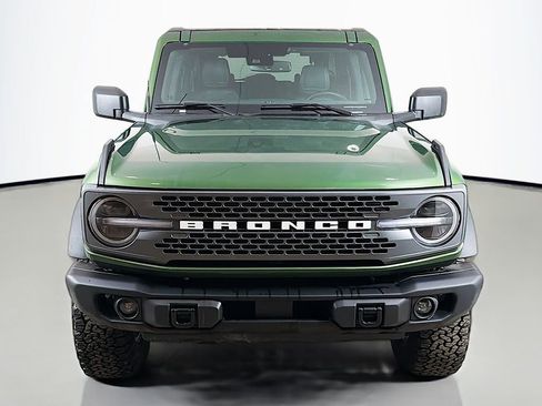 Used 2025 Ford Bronco Badlands image 11